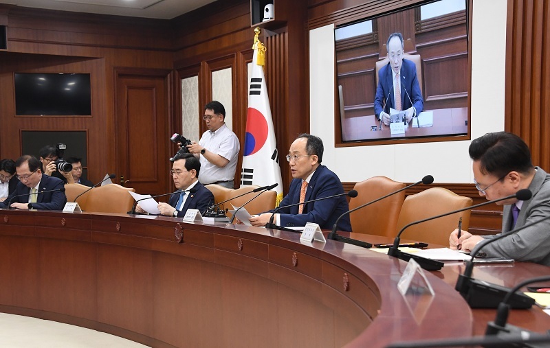 경제부총리 “하반기, 경제활력·민생·체질개선·미래대비 중점”