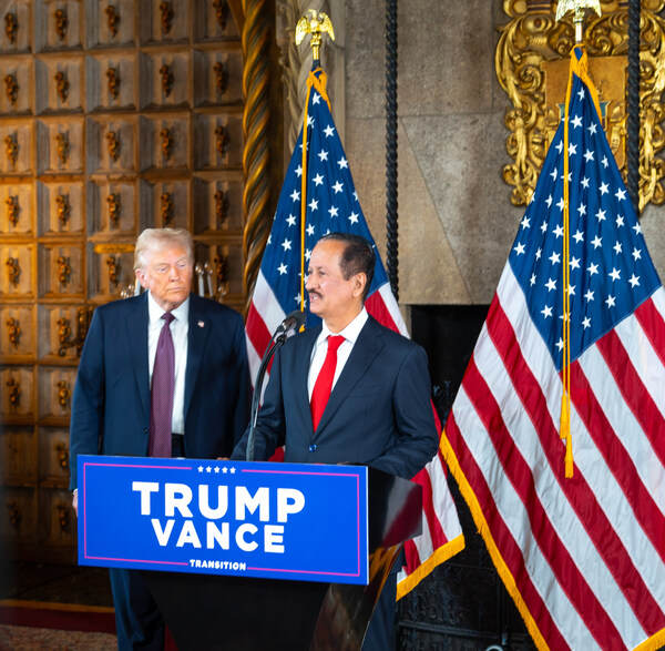 Trump announces UAE